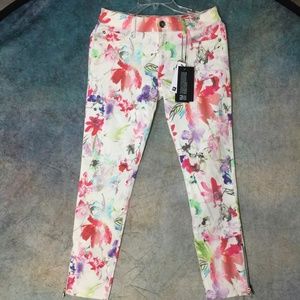 REDUCED TO SELL! NWT DL1961 Florence Jeans Ankle 28 (runs small)